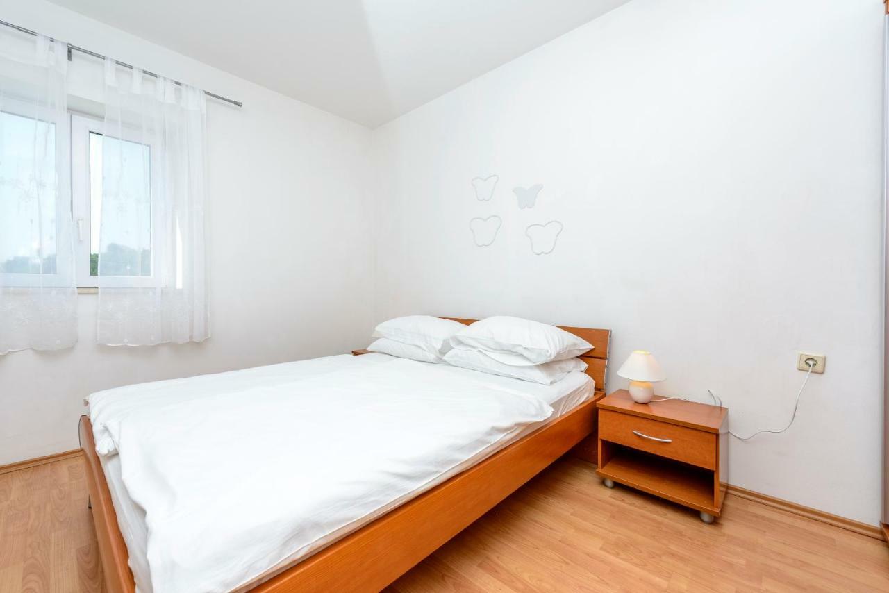 Guest House Villa Bellevue 2 ซัฟทัท ภายนอก รูปภาพ