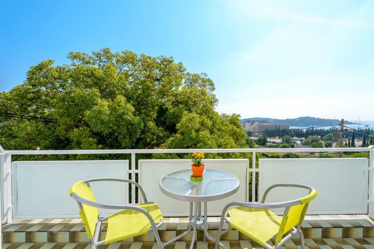 Guest House Villa Bellevue 2 ซัฟทัท ภายนอก รูปภาพ